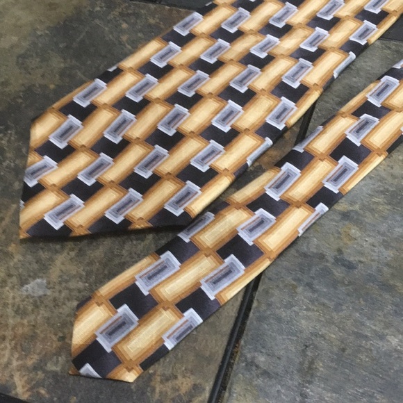 Pierre Cardin four-inch Tie - Picture 6 of 6